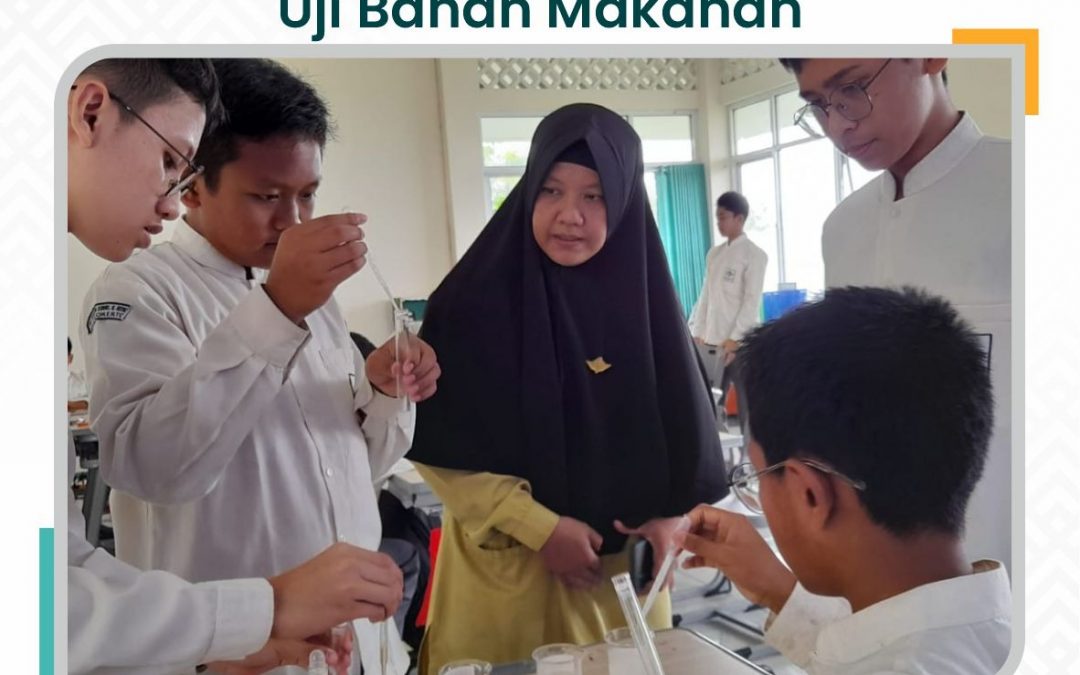 Siswa SMP AABS Purwokerto Praktik Laboratorium, Uji Kandungan Bahan Makanan