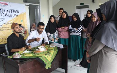 Enak!  Juri dari Yaman Memuji Soto Buatan Siswi SMA AABS
