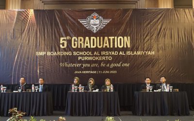 Wisuda Angkatan 5 SMP AABS, Ini Pesan Kepsek Pada Santri