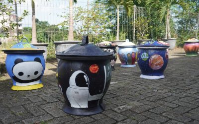 Melukis Tempat Sampah, Kreasi Siswa Untuk Masyarakat