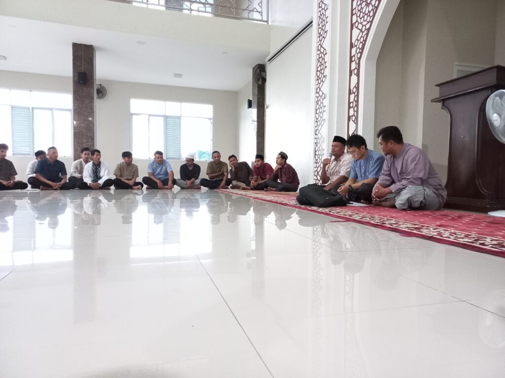 Pembukaan i'tikaf dan bina diniyyah guru karyawan menjelang akhir Ramadan